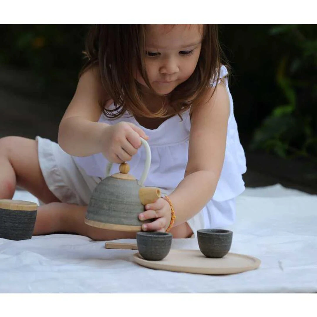 “Set de té clásico de madera”