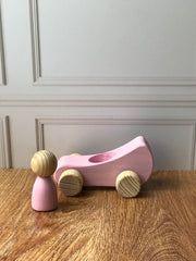 Carrito de madera tipo carreras color rosa