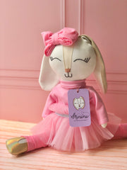 Coneja bailarina con tutu rosa y moño (35 cm)