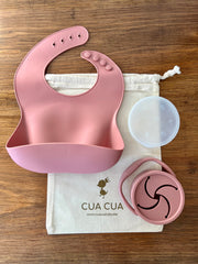 Gift bag de babero y snack cup tono magenta